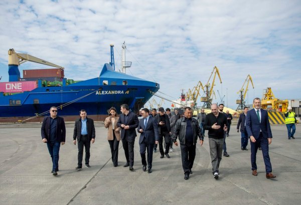 Turkmen delegation visits Poti Port in Georgia