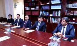Azerbaijan presents 'Taraggi' medal to diaspora representative Akif Alaferdov (PHOTO)