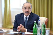 President Ilham Aliyev receives participants of meeting of heads of government of OTS member states (PHOTO/VIDEO)