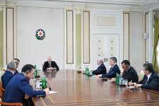 President Ilham Aliyev receives participants of meeting of heads of government of OTS member states (PHOTO/VIDEO)