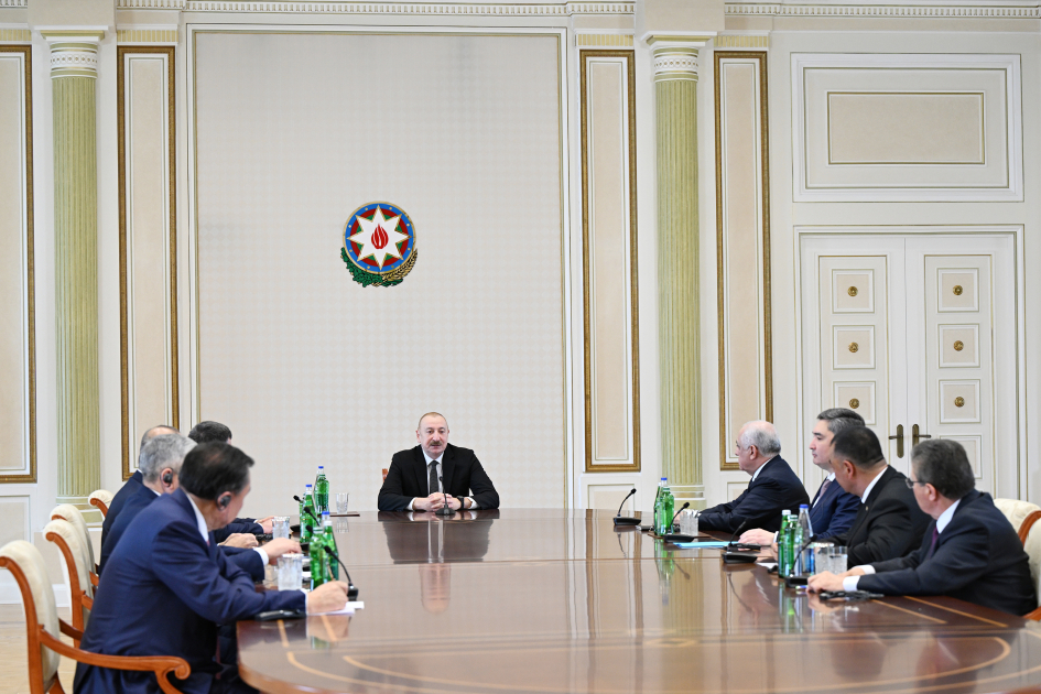 President Ilham Aliyev receives participants of meeting of heads of government of OTS member states (PHOTO/VIDEO)