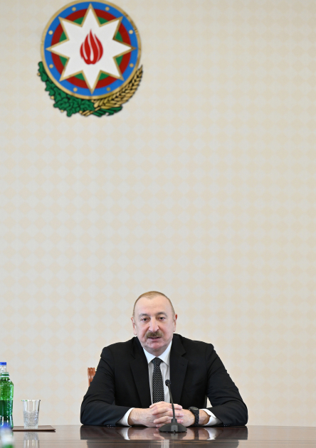 President Ilham Aliyev receives participants of meeting of heads of government of OTS member states (PHOTO/VIDEO)