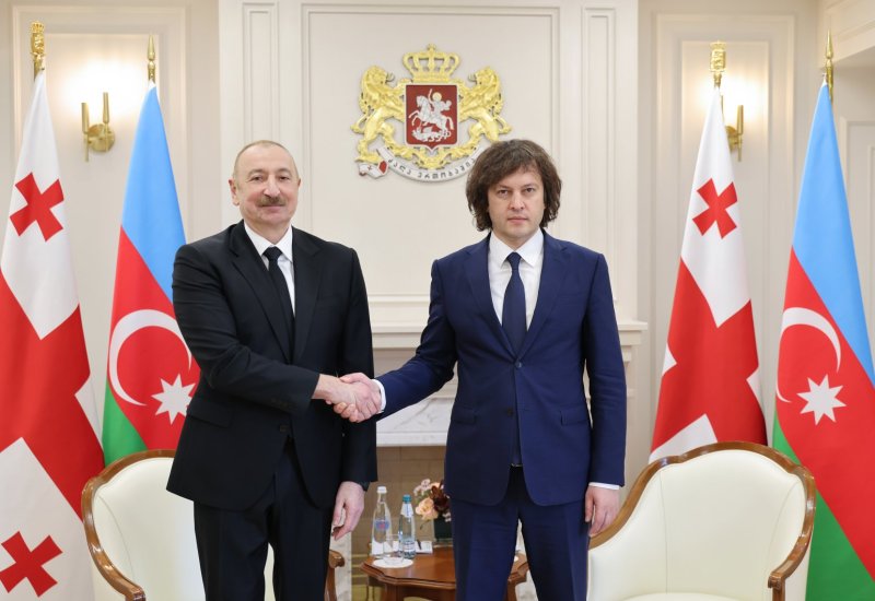 President Ilham Aliyev holds one-on-one meeting with Georgian Prime Minister Irakli Kobakhidze (PHOTO)