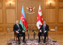 President Ilham Aliyev holds one-on-one meeting with President of Georgia Mikheil Kavelashvili (PHOTO)