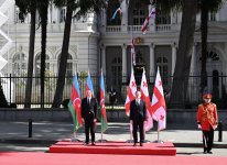 Official welcome ceremony for President Ilham Aliyev concludes in Tbilisi (PHOTO)