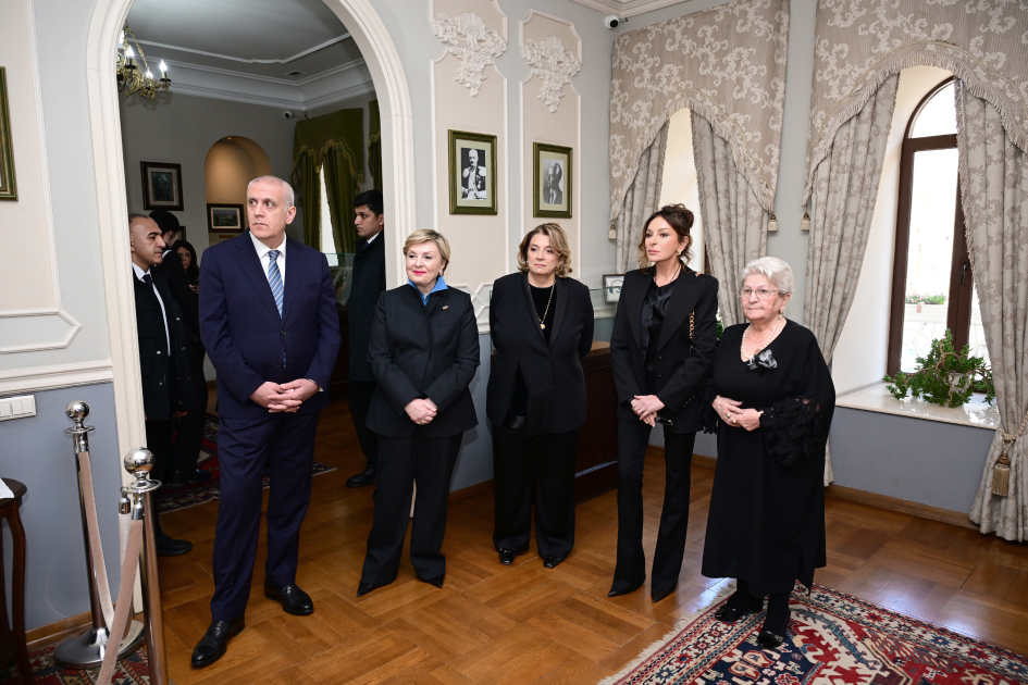 First Lady Mehriban Aliyeva visits Museum of Azerbaijani Culture named after Mirza Fatali Akhundzade in Tbilisi (PHOTO)