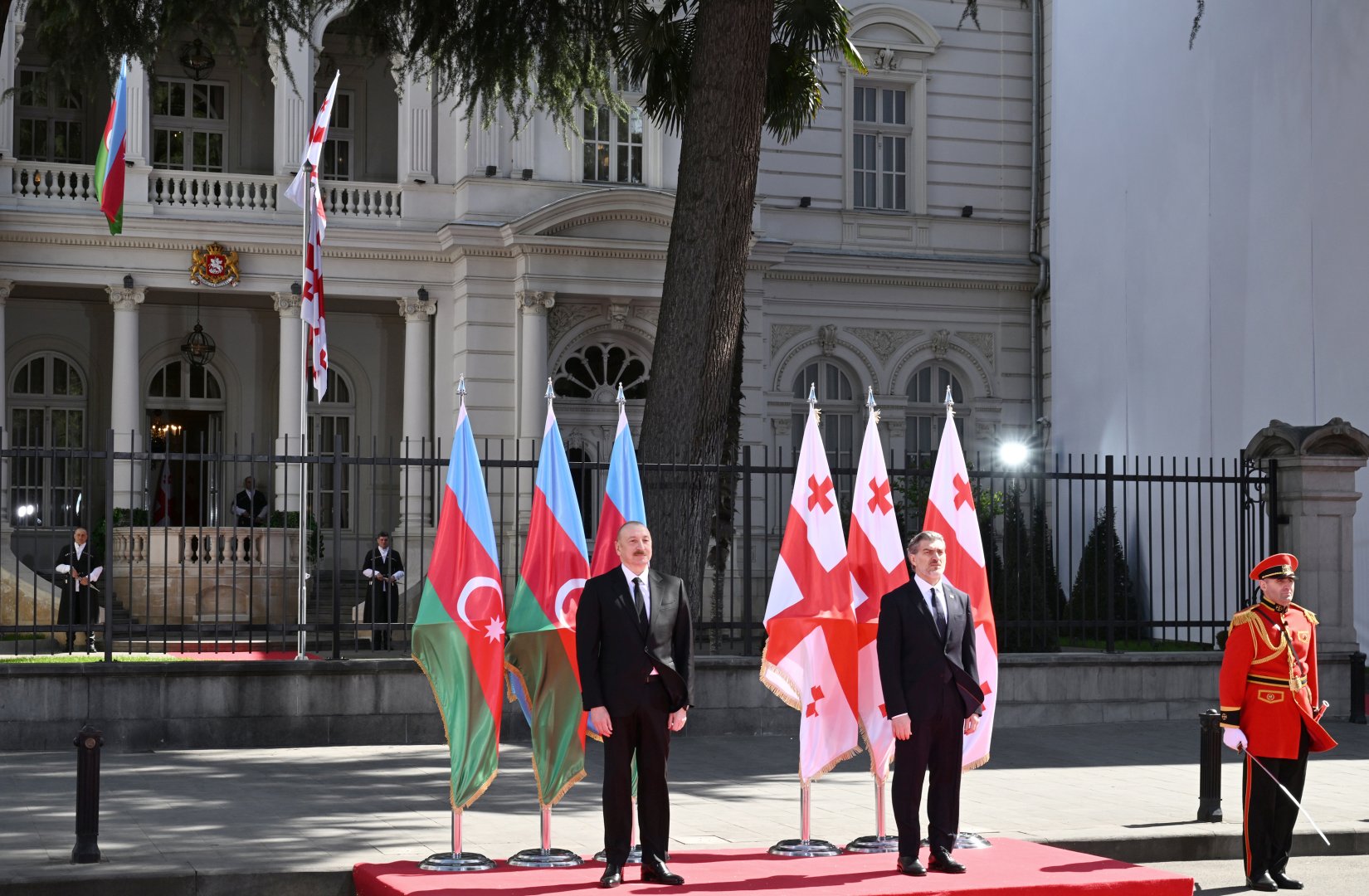 Official welcome ceremony for President Ilham Aliyev concludes in Tbilisi (PHOTO)