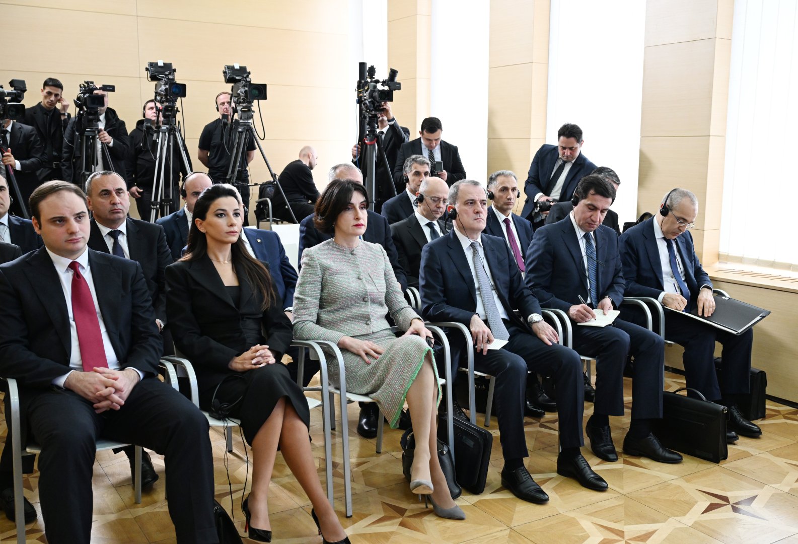 President Ilham Aliyev, Georgian Prime Minister make press statements (PHOTO)