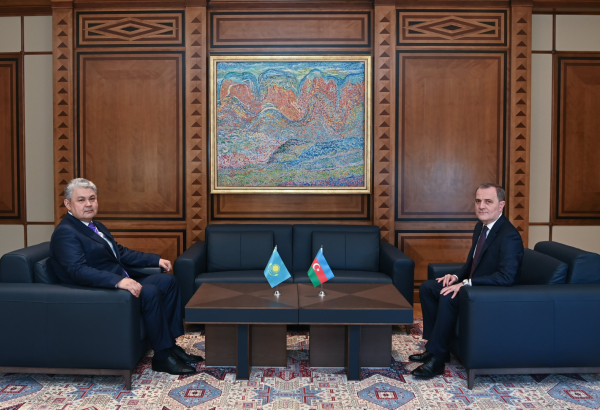Azerbaijani and Kazakh foreign ministers discuss Middle Corridor