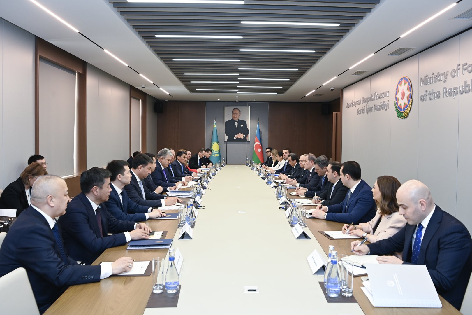 Azerbaijani and Kazakh foreign ministers discuss Middle Corridor (PHOTO)