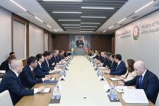 Azerbaijani and Kazakh foreign ministers discuss Middle Corridor (PHOTO)