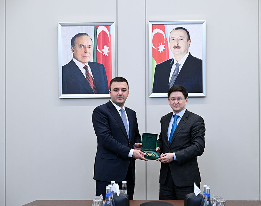 Azerbaijan, Kazakhstan explore new frontiers for military collaboration (PHOTO)