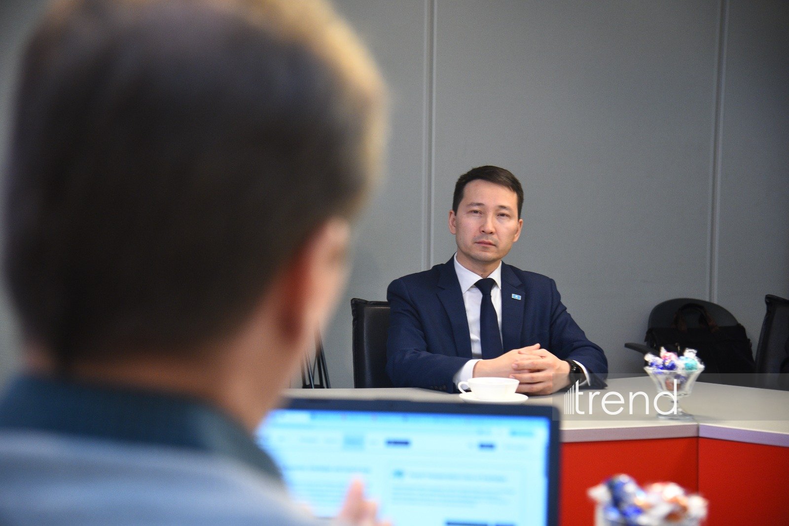 Kazakhstan’s Vice Minister of Culture and Information and Chairman of International Information Committee of Kazakh Foreign Ministry visit Trend News Agency office (PHOTO)