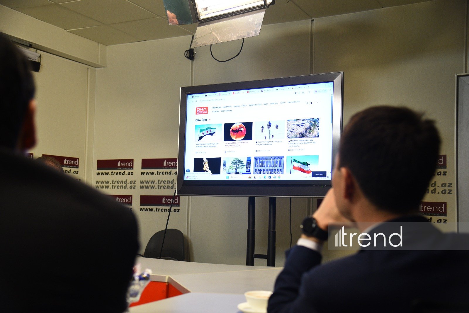 Kazakhstan’s Vice Minister of Culture and Information and Chairman of International Information Committee of Kazakh Foreign Ministry visit Trend News Agency office (PHOTO)