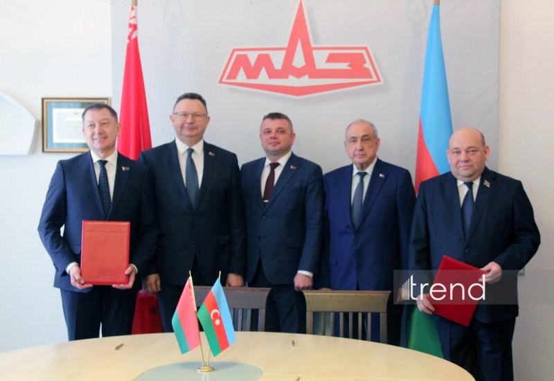 Azerbaijani and Belarusian ambassadors hail new Ganja-Minsk factory deal (PHOTO)