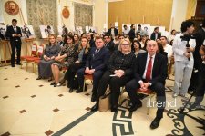 'Not All of Them: Portraits of War Refugees' exhibition ceremony wraps up in Baku (PHOTO)