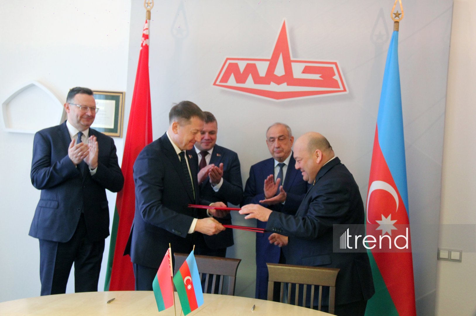 Azerbaijani and Belarusian ambassadors hail new Ganja-Minsk factory deal (PHOTO)