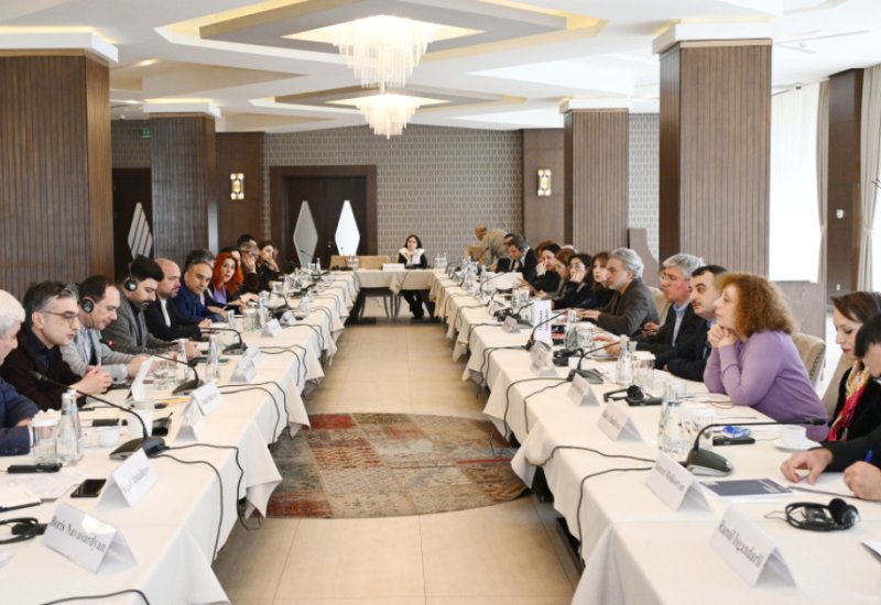 Roundtable discussion between Azerbaijan and Armenia continues in Gabala as part of Peace Bridge initiative (PHOTO)