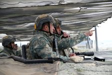 Leadership of Ministry of Defense inspects progress of tactical exercise (PHOTO)