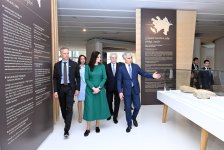 Lithuanian Prime Minister visits Heydar Aliyev Center in Baku (PHOTO)