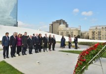Türkiye, Northern Cyprus parliamentary reps pay tribute at Azerbaijan’s memorial sites (PHOTO)