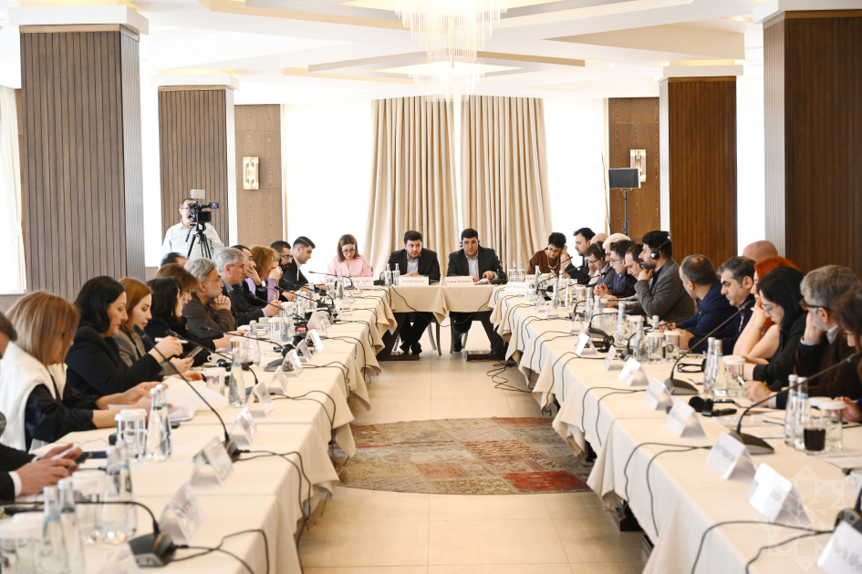Roundtable discussion between Azerbaijan and Armenia continues in Gabala as part of Peace Bridge initiative (PHOTO)