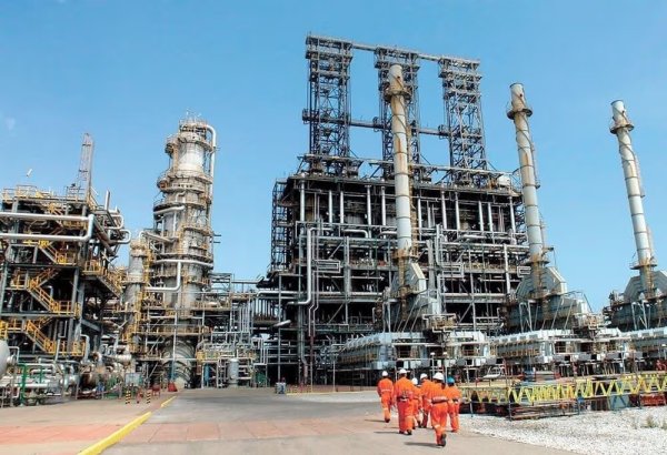 President of Turkmenistan orders modernization of Seydi oil refinery