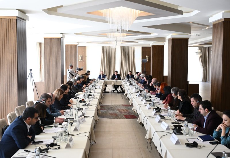 Azerbaijani Presidential Aide meets with Azerbaijani and Armenian civil society reps within Peace Bridge initiative (PHOTO/VIDEO)