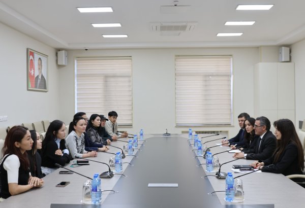 Azerbaijani Media Dev't Agency hosts high-level talks with Mongolian delegation
