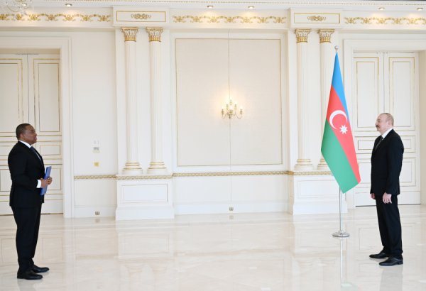 President Ilham Aliyev receives newly appointed ambassador of Eswatini to Azerbaijan (PHOTO/VIDEO)