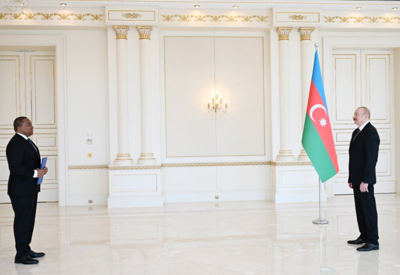 President Ilham Aliyev receives newly appointed ambassador of Eswatini to Azerbaijan (PHOTO)