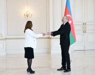 President Ilham Aliyev receives newly appointed ambassador of Colombia to Azerbaijan (PHOTO/VIDEO)