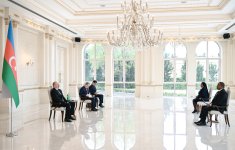 President Ilham Aliyev receives newly appointed ambassador of Eswatini to Azerbaijan (PHOTO/VIDEO)