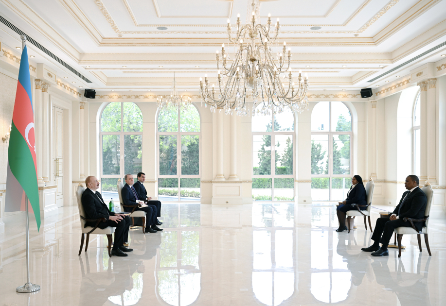 President Ilham Aliyev receives newly appointed ambassador of Eswatini to Azerbaijan (PHOTO/VIDEO)