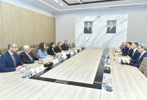 Azerbaijan and ADB explore new pathways for enhanced financing opportunities