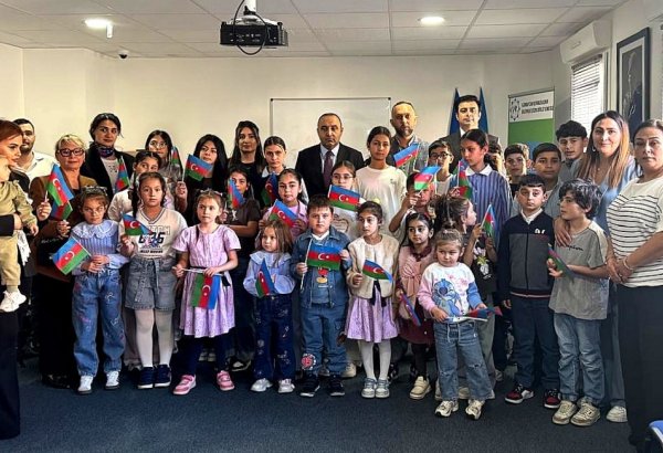 Azerbaijani diaspora reviews educational success of Karabakh weekend school in Nantes
