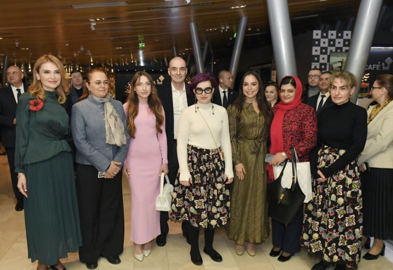 Leyla Aliyeva and Alena Aliyeva visit opening of solo exhibition titled "The Image Imprinted in Memory" at National Carpet Museum (PHOTO)