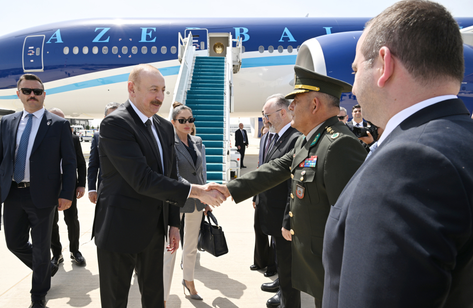 President Ilham Aliyev arrives in Türkiye for working visit (PHOTO)