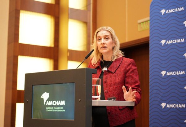 CDA Carlon highlights expanding U.S.-Azerbaijan economic vooperation at AmCham Azerbaijan’s April Members’ luncheon