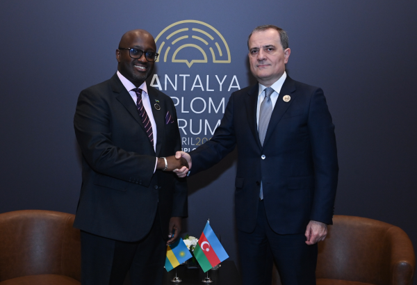 Azerbaijan and Rwanda chart pathways for cooperation development