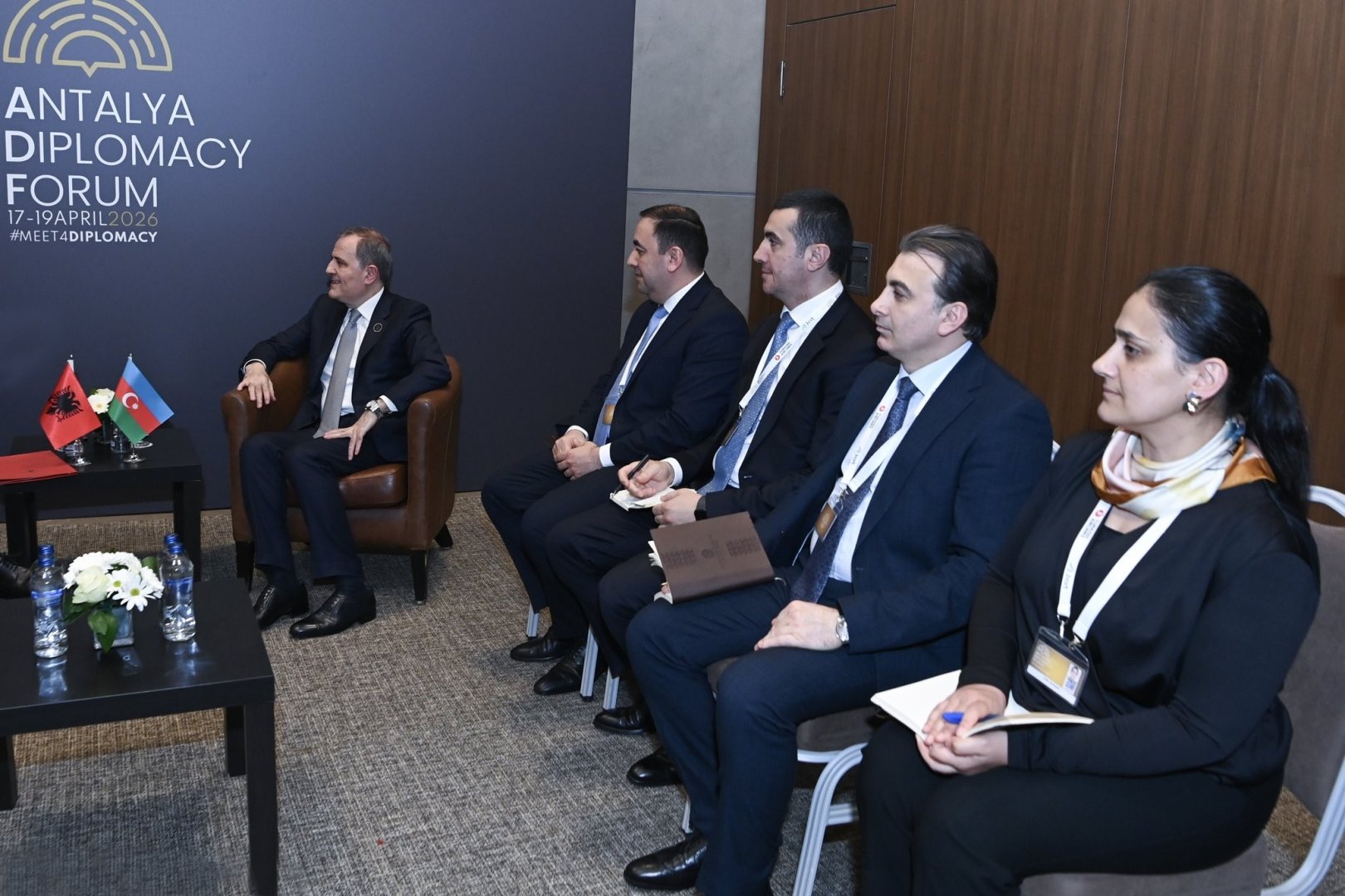 Azerbaijan, Albania FMs discuss energy ties and broader cooperation (PHOTO)
