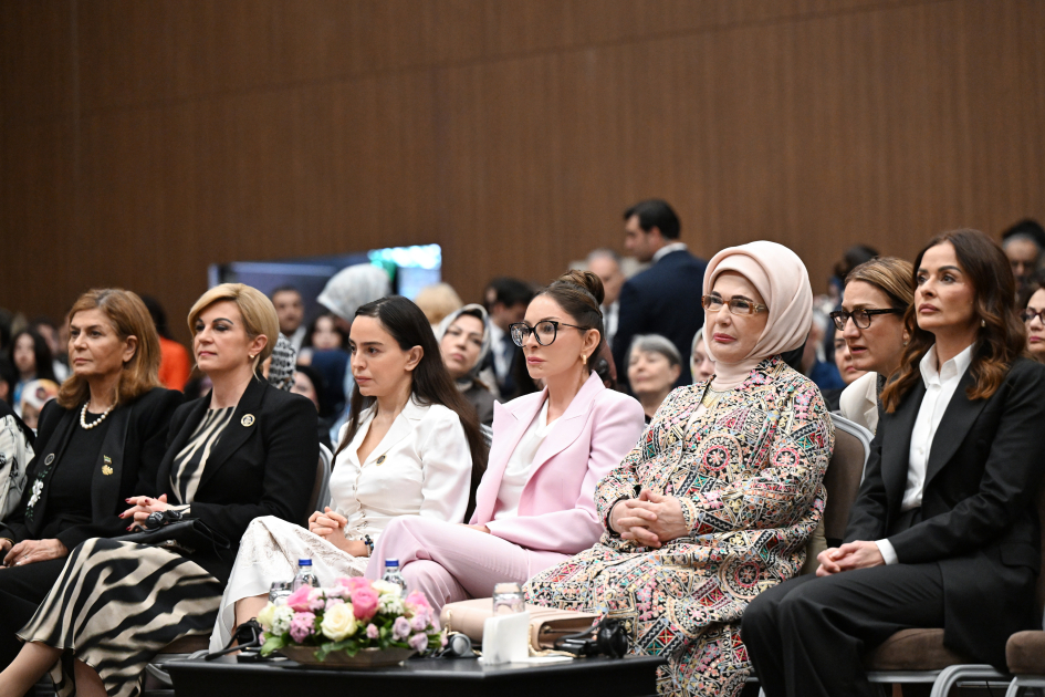 First Lady Mehriban Aliyeva attends panel session on “United for Peace in Palestine: Confronting Scholasticide, Protecting Future” in Antalya (PHOTO)