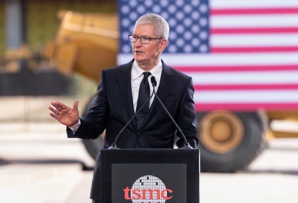 Tim Cook to step down as Apple CEO