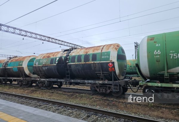 Azerbaijan to export 16 railcars of diesel to Armenia tomorrow