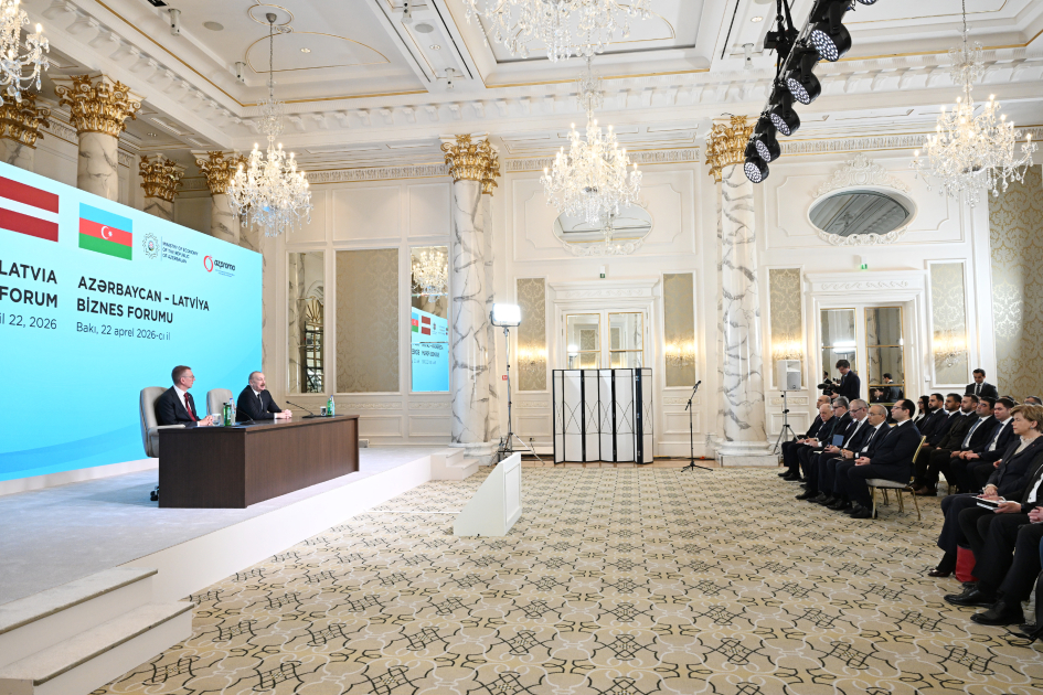 President Ilham Aliyev and President of Latvia Edgars Rinkėvičs attend Azerbaijan-Latvia business forum (PHOTO)