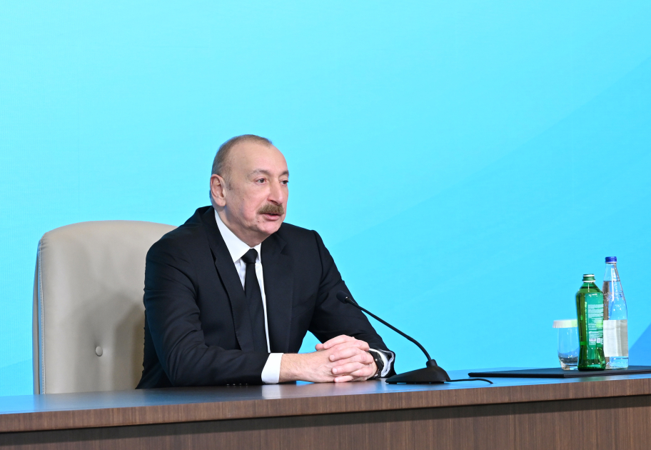 President Ilham Aliyev and President of Latvia Edgars Rinkėvičs attend Azerbaijan-Latvia business forum (PHOTO)