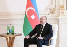 President Ilham Aliyev holds one-on-one meeting with President of Latvia (PHOTO/VIDEO)