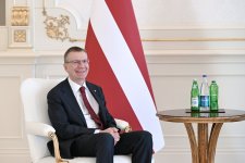 President Ilham Aliyev holds one-on-one meeting with President of Latvia (PHOTO/VIDEO)
