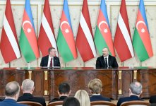 President Ilham Aliyev, President of Latvia make press statements (PHOTO)