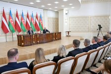 President Ilham Aliyev, President of Latvia make press statements (PHOTO)